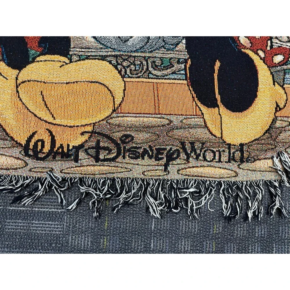 2009 Disney Mickey Minnie Mouse Castle Woven Throw Blanket